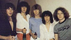 Def Leppard, 1978 â€“ 1982. L to R: Rick Savage (bass), Joe Elliot (vocals), Steve Clark (guitars), Pete Willis (guitars), Rick Allen (drums)