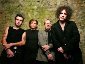 The Cure circa 2006 (L-R: Simon, Jason, Porl & Robert)